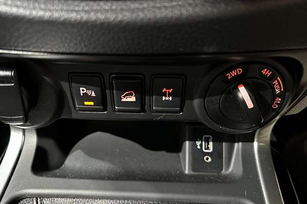 2021 Nissan Navara ST D23 4X4