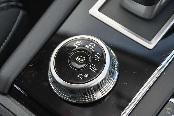 2025 Mitsubishi Outlander ES ZM