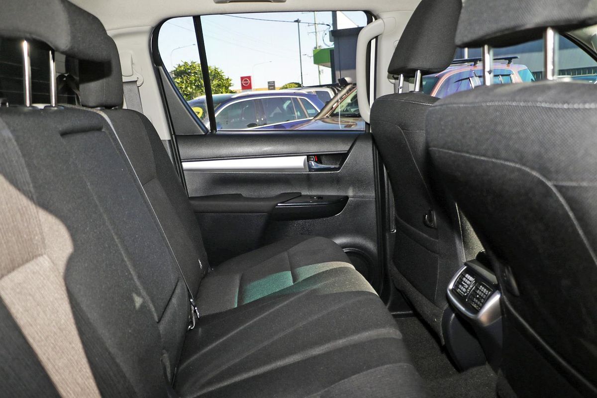 2021 Toyota Hilux SR5 GUN126R 4X4