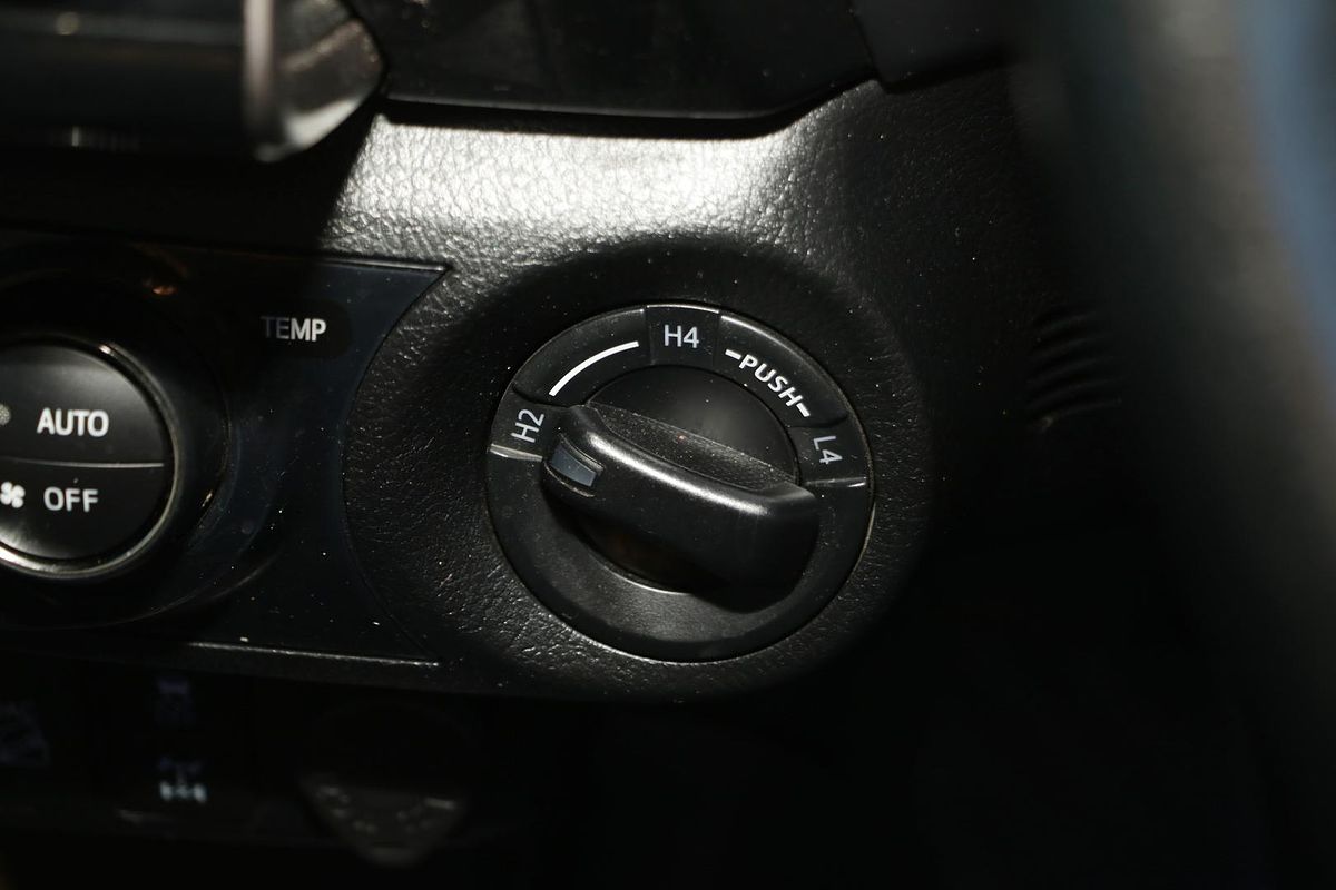2021 Toyota Hilux SR5 GUN126R 4X4