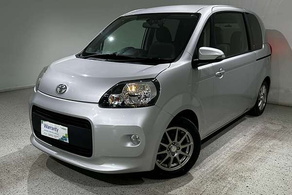 2015 Toyota porte (No Badge) NCP141