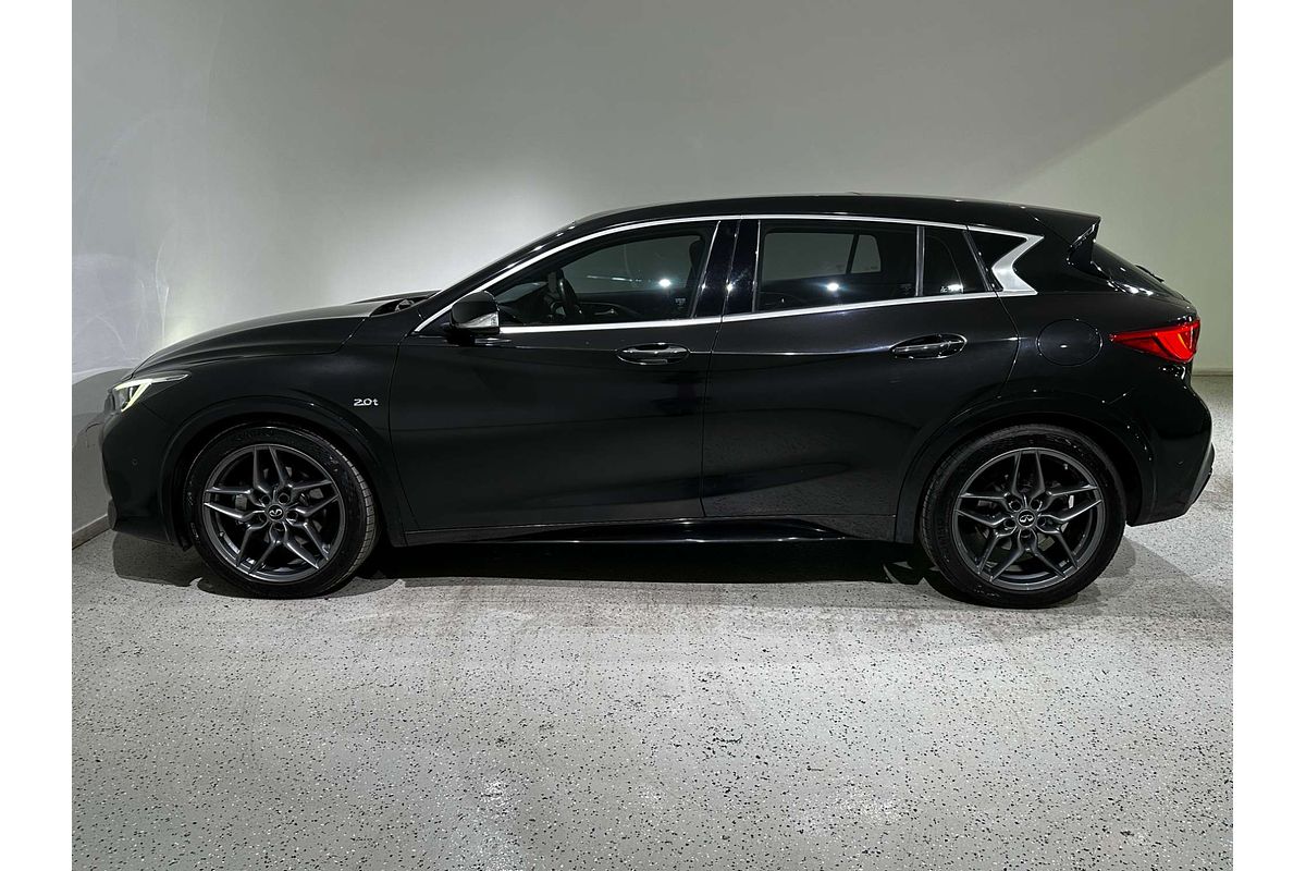 2019 INFINITI Q30 Sport H15