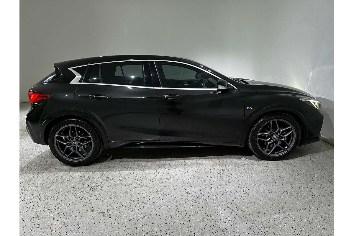 2019 INFINITI Q30 Sport H15