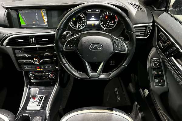 2019 INFINITI Q30 Sport H15