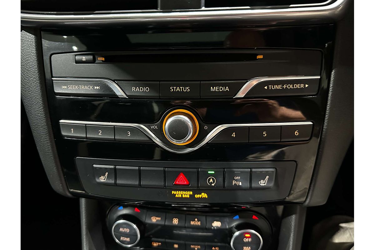 2019 INFINITI Q30 Sport H15