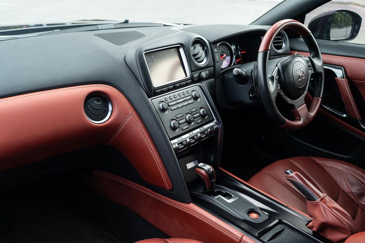 2016 Nissan GT-R Premium R35