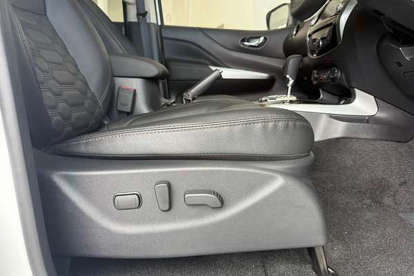 2025 Nissan Navara ST-X D23 4X4