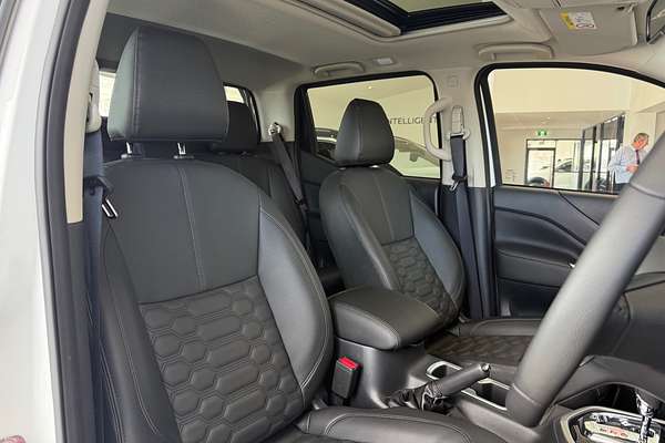 2025 Nissan Navara ST-X D23 4X4