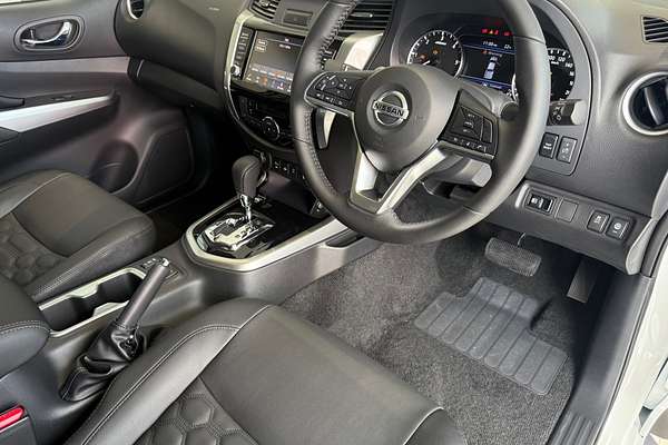 2025 Nissan Navara ST-X D23 4X4