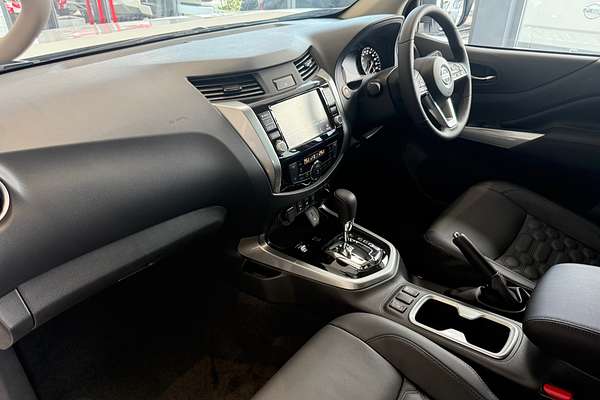 2025 Nissan Navara ST-X D23 4X4