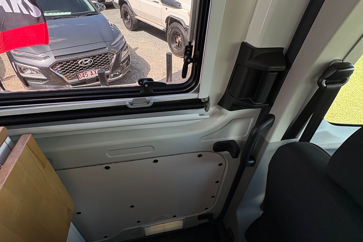 2023 LDV Deliver 9 LWB
