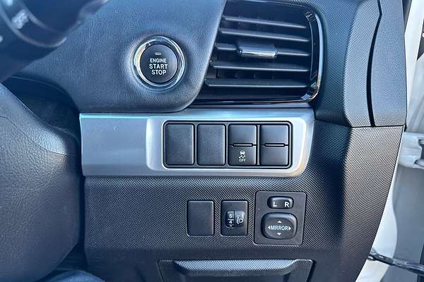2017 Toyota Tarago GLi ACR50R