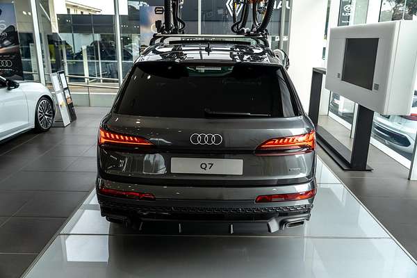 2024 Audi Q7 55 TFSI S line 4M