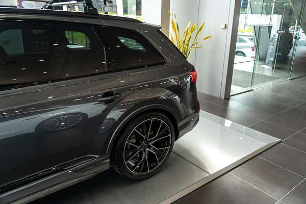 2024 Audi Q7 55 TFSI S line 4M