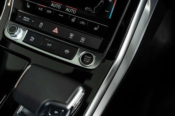 2024 Audi Q7 55 TFSI S line 4M