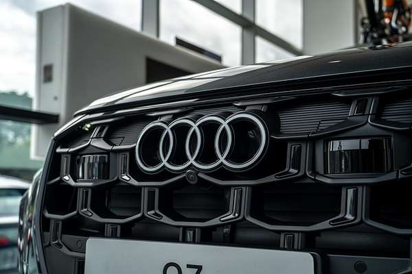 2024 Audi Q7 55 TFSI S line 4M