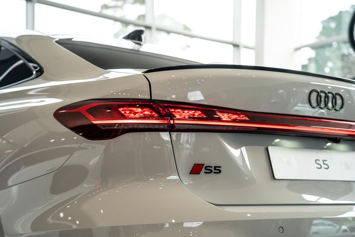 2025 Audi S5 B10