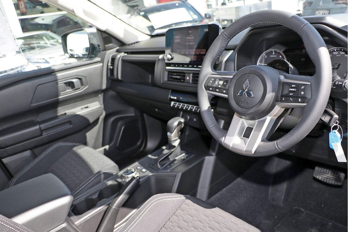 2025 Mitsubishi Triton GLX-R MV 4X4