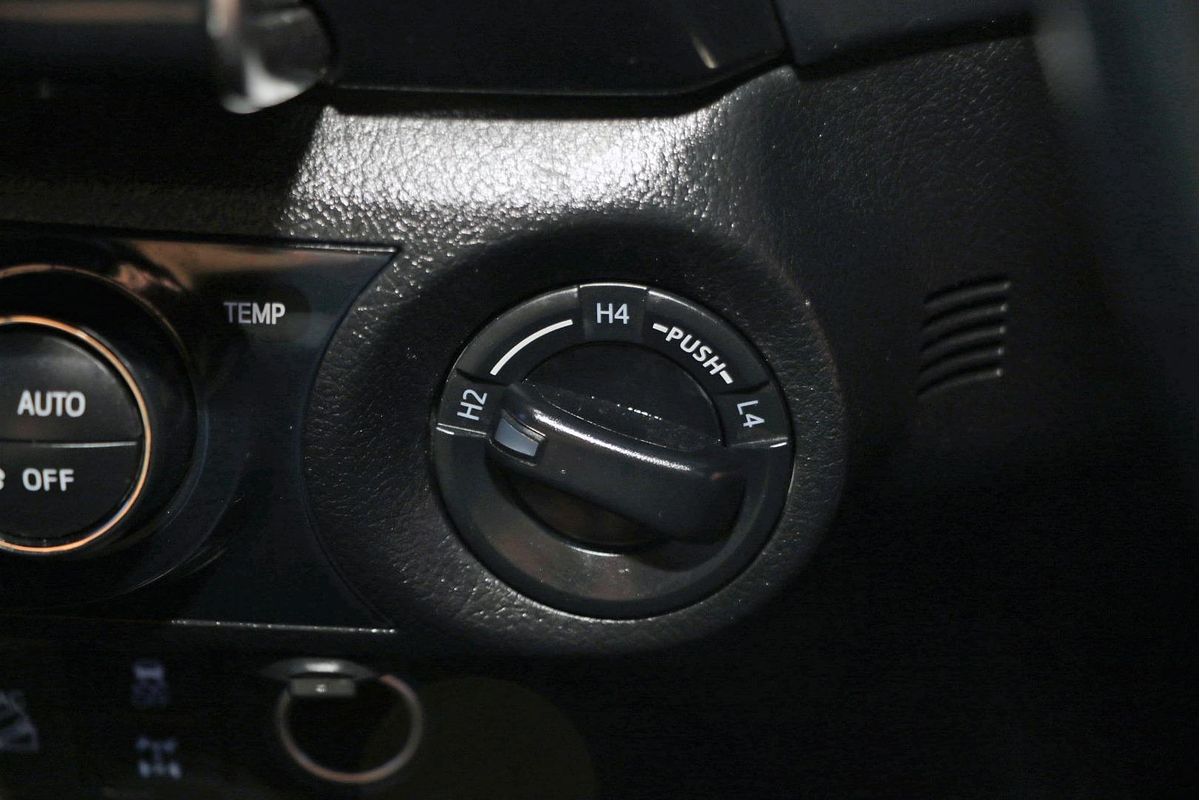 2022 Toyota Hilux Rugged X GUN126R 4X4