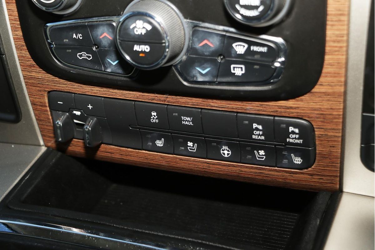 2018 RAM 1500 Laramie DS 4X4 SWB
