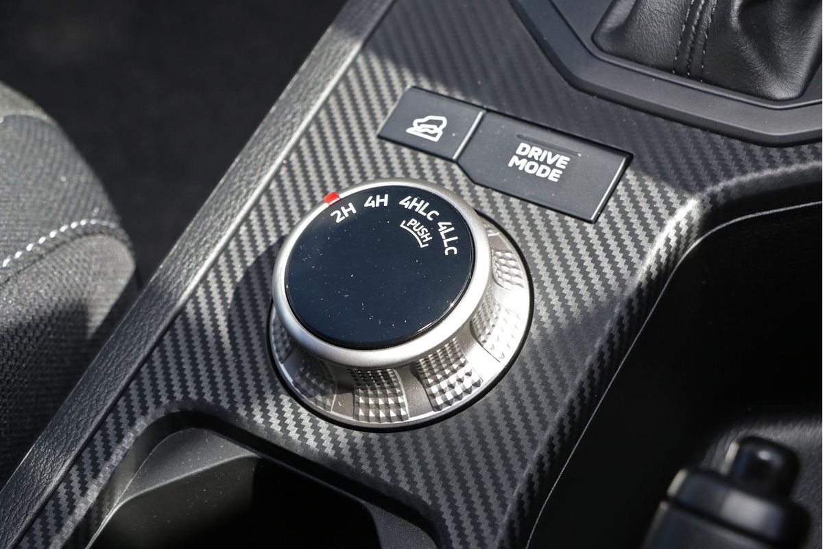 2025 Mitsubishi Triton GLX-R MV 4X4