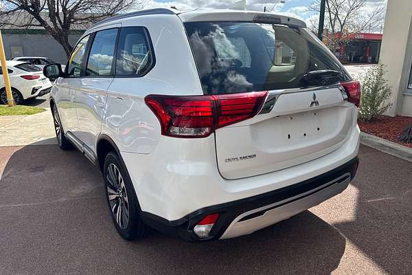 2018 Mitsubishi Outlander ES ZL