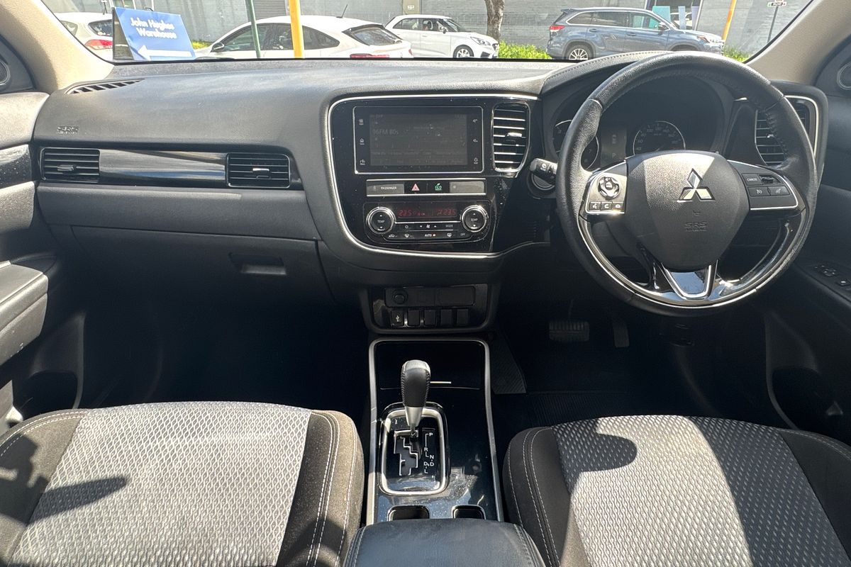 2018 Mitsubishi Outlander ES ZL