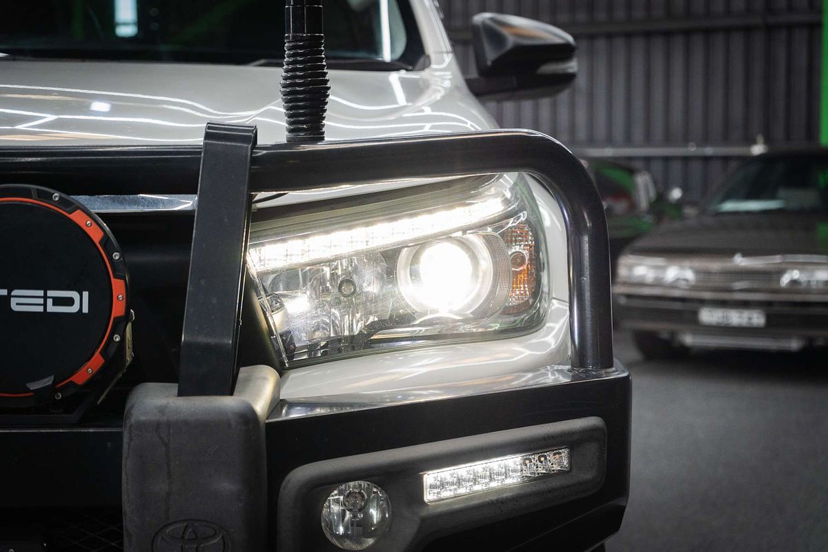 2015 Toyota Hilux SR5 GUN126R 4X4