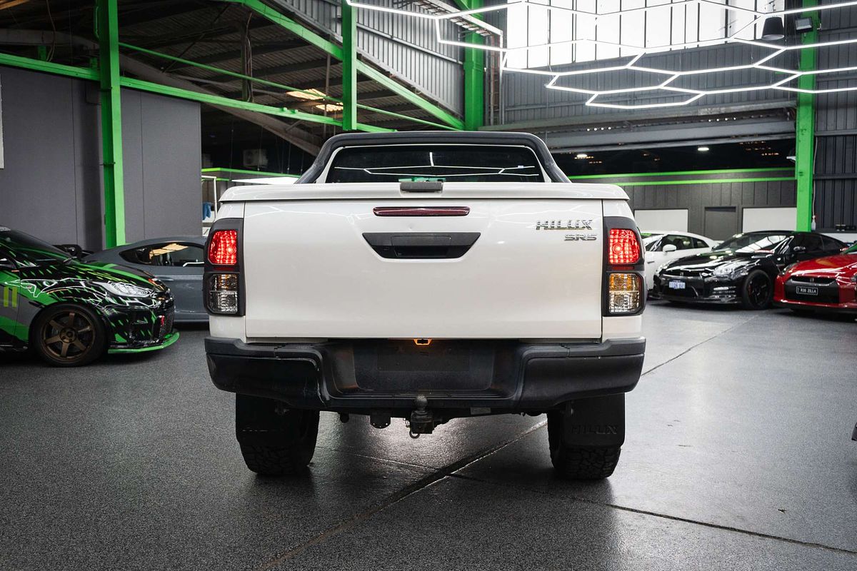 2015 Toyota Hilux SR5 GUN126R 4X4