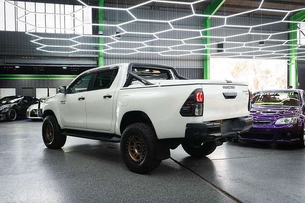 2015 Toyota Hilux SR5 GUN126R 4X4