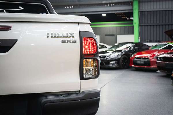 2015 Toyota Hilux SR5 GUN126R 4X4