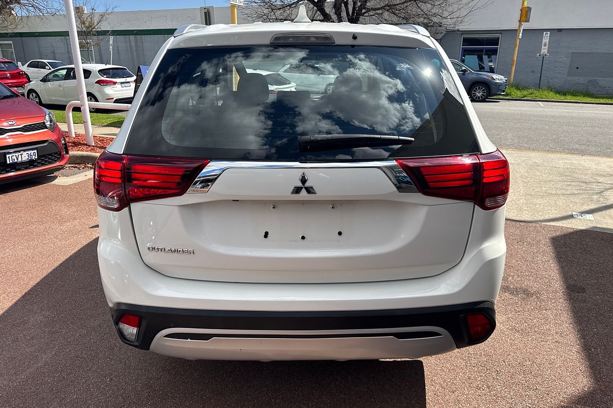 2018 Mitsubishi Outlander ES ZL