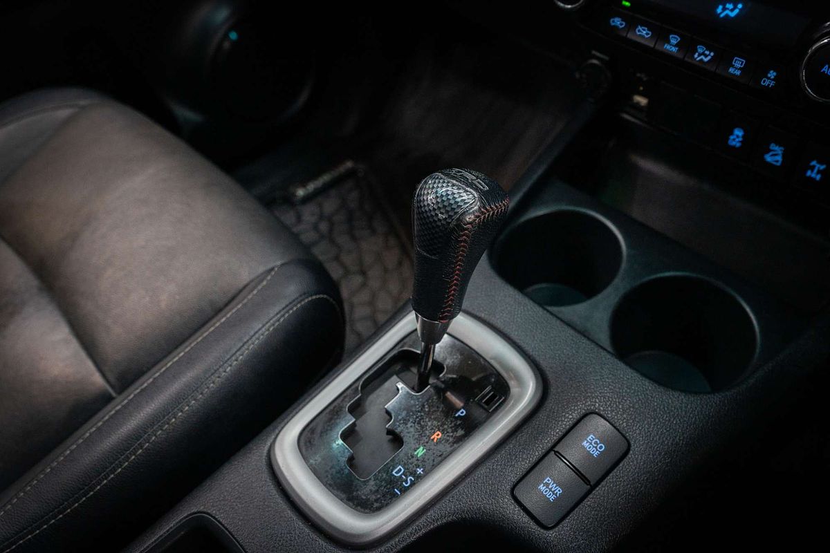 2015 Toyota Hilux SR5 GUN126R 4X4