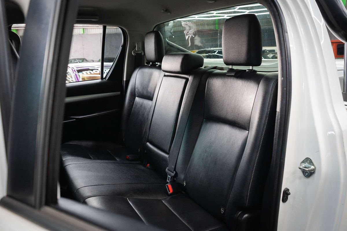 2015 Toyota Hilux SR5 GUN126R 4X4