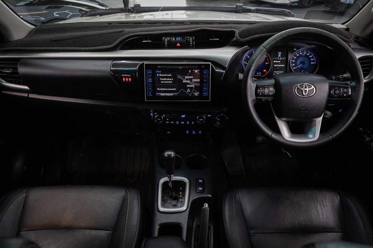2015 Toyota Hilux SR5 GUN126R 4X4