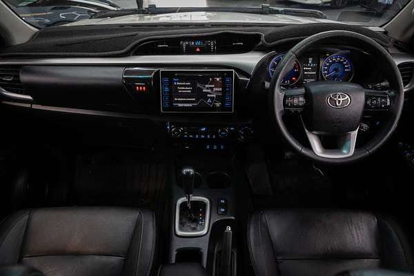 2015 Toyota Hilux SR5 GUN126R 4X4