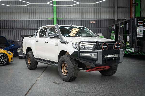 2015 Toyota Hilux SR5 GUN126R 4X4