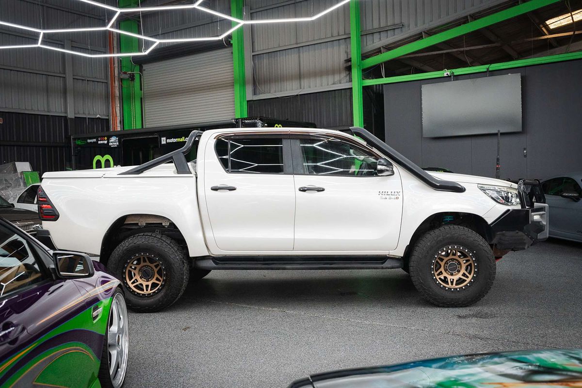 2015 Toyota Hilux SR5 GUN126R 4X4