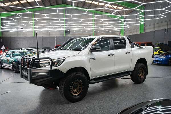 2015 Toyota Hilux SR5 GUN126R 4X4