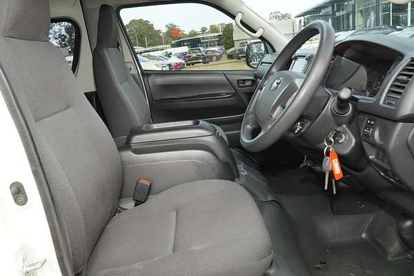 2018 Toyota Hiace Commuter KDH223R