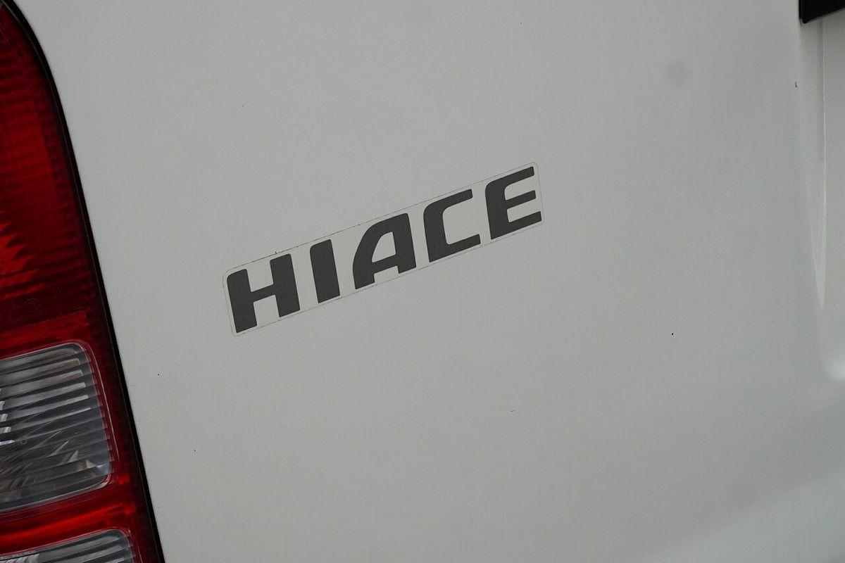2018 Toyota Hiace Commuter KDH223R