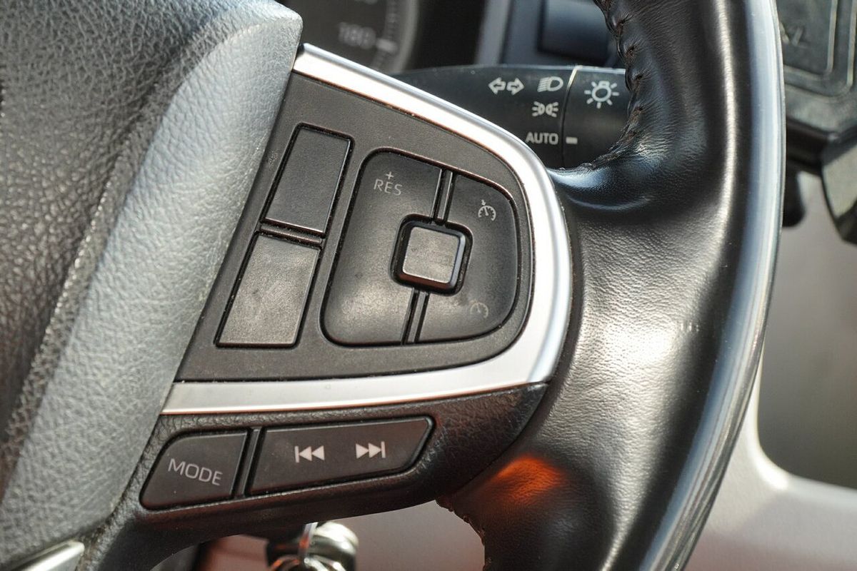2019 Toyota Hiace GDH300R LWB