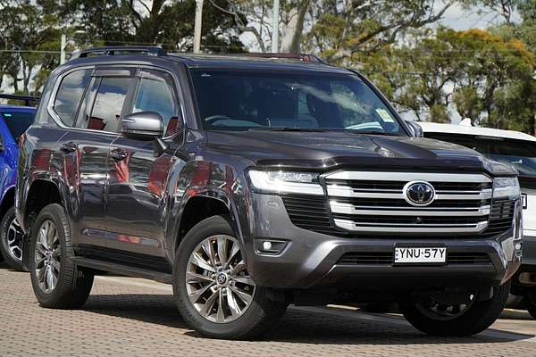 2023 Toyota Landcruiser VX FJA300R