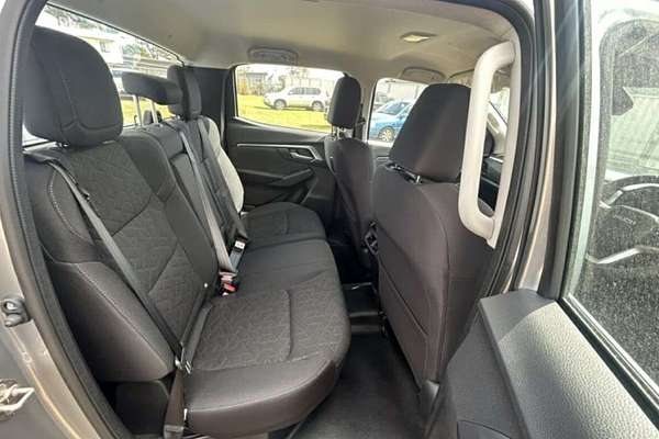 2025 Isuzu D-MAX LS-M 4X4