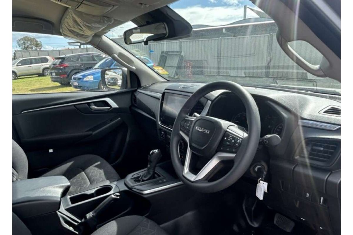 2025 Isuzu D-MAX LS-M 4X4