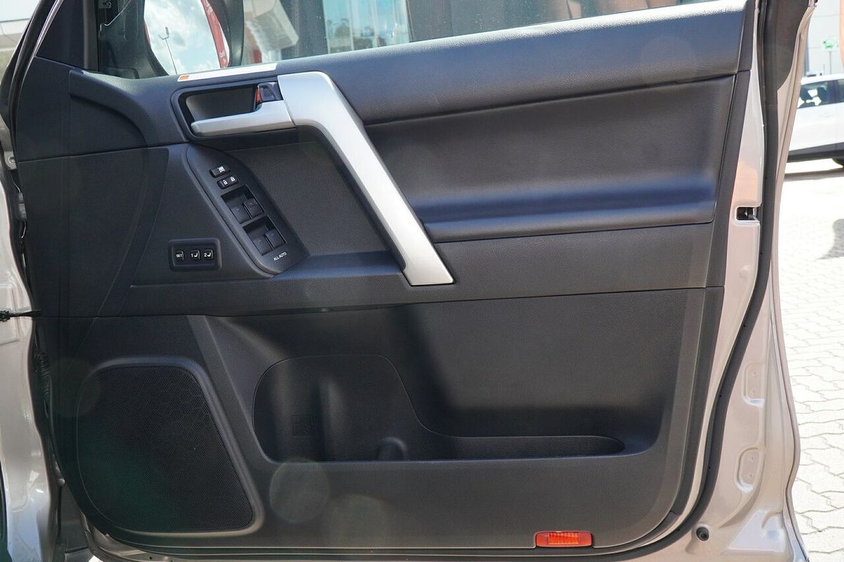 2023 Toyota Landcruiser Prado Kakadu GDJ150R