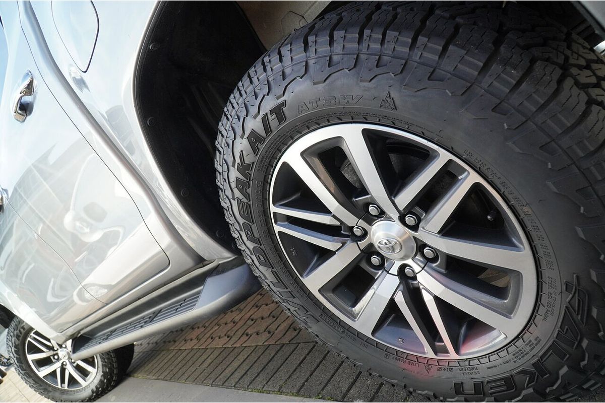 2020 Toyota Hilux SR5 GUN126R 4X4