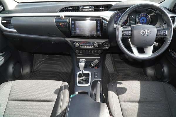 2020 Toyota Hilux SR5 GUN126R 4X4