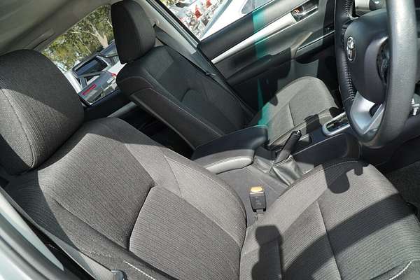 2020 Toyota Hilux SR5 GUN126R 4X4