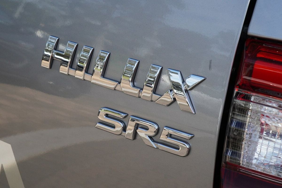 2020 Toyota Hilux SR5 GUN126R 4X4